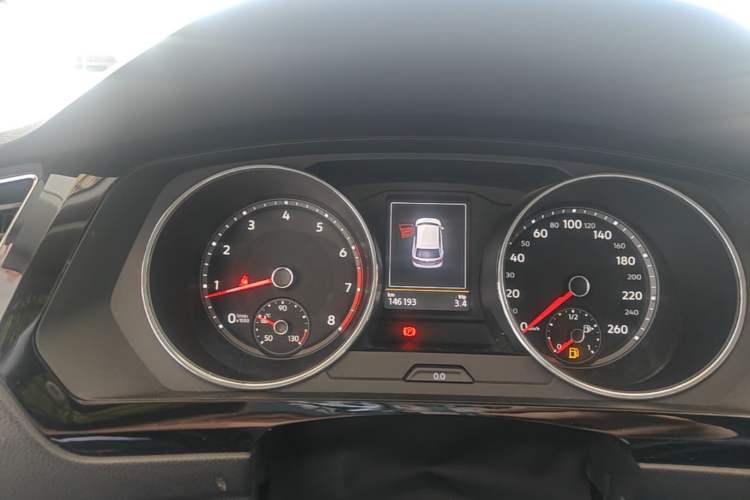 Used Volkswagen Tiguan L 2017 330TSI Automatic Two-Wheel Drive Luxury Edition Instrument Cluster