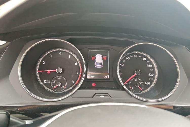 Used Volkswagen Tiguan L 2017 330TSI Automatic Two-Wheel Drive Luxury Edition Instrument Cluster