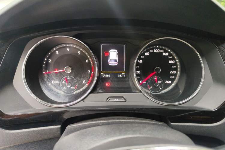 Used Volkswagen Tiguan L 2017 380TSI Automatic All-Wheel-Drive Luxury Edition Instrument Cluster