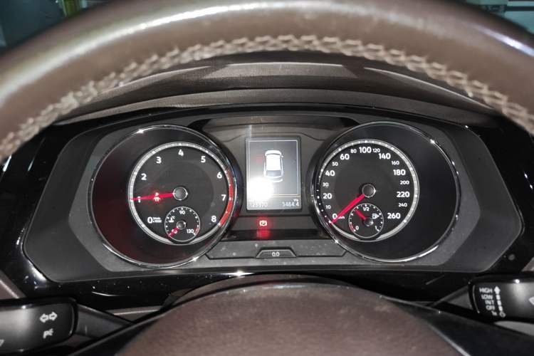 Used Volkswagen Tiguan L 2017 380TSI Automatic All-Wheel-Drive Luxury Edition Instrument Cluster