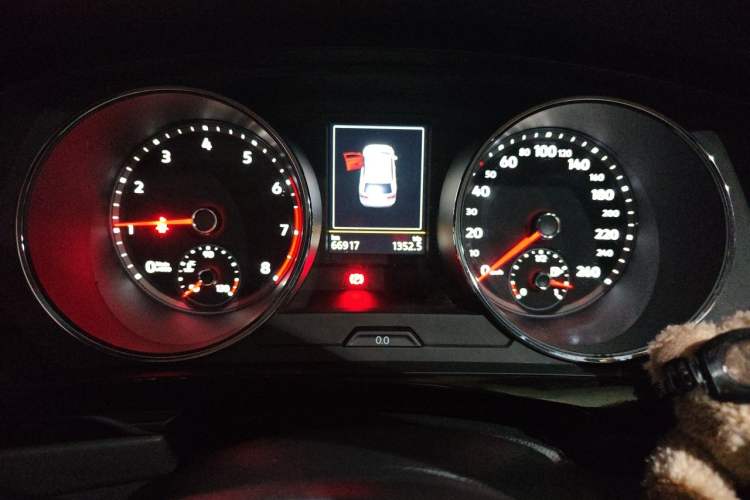 Used Volkswagen Tiguan L 2017 330TSI Automatic Two-Wheel Drive Flagship Edition Instrument Cluster