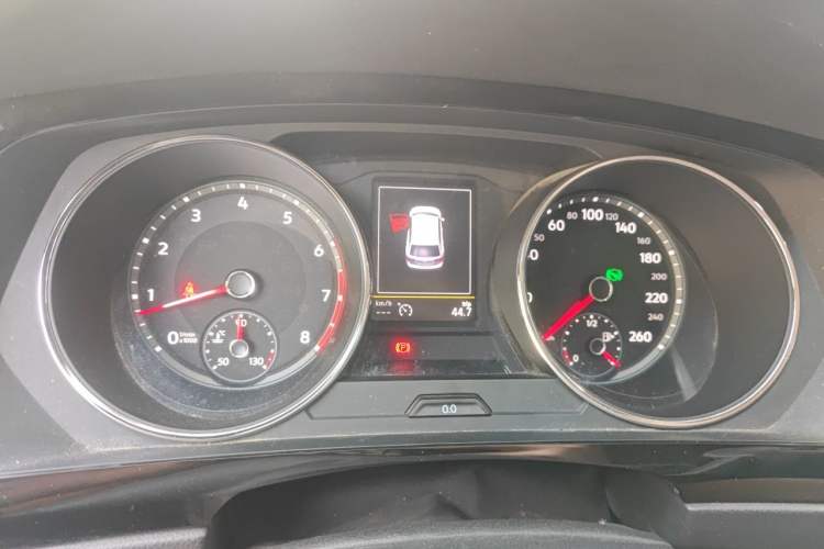 Used Volkswagen Tiguan L 2017 330TSI Automatic Two-Wheel Drive Comfort Edition Instrument Cluster