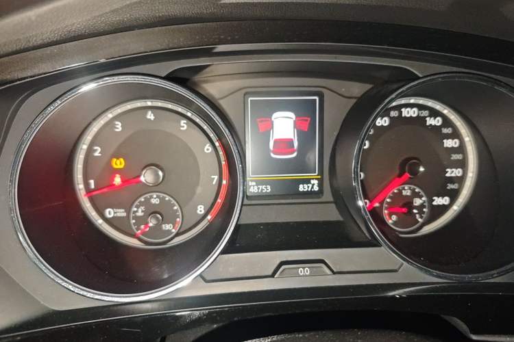 Used Volkswagen Tiguan L 2017 330TSI Automatic Two-Wheel Drive Comfort Edition Instrument Cluster