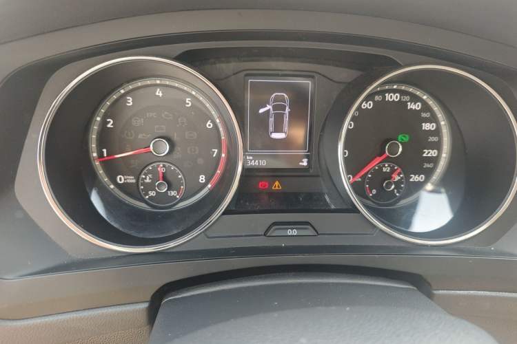 Used Volkswagen Tiguan L 2017 330TSI Automatic Two-Wheel Drive Luxury Edition Instrument Cluster