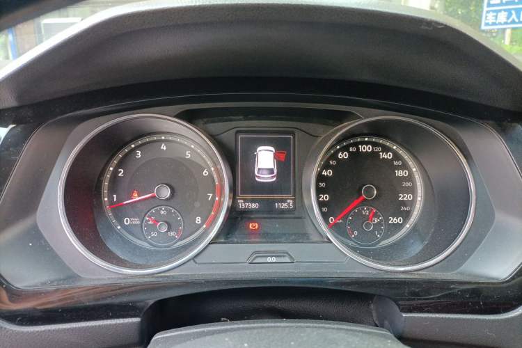 Used Volkswagen Tiguan L 2017 330TSI Automatic Two-Wheel Drive Luxury Edition Instrument Cluster