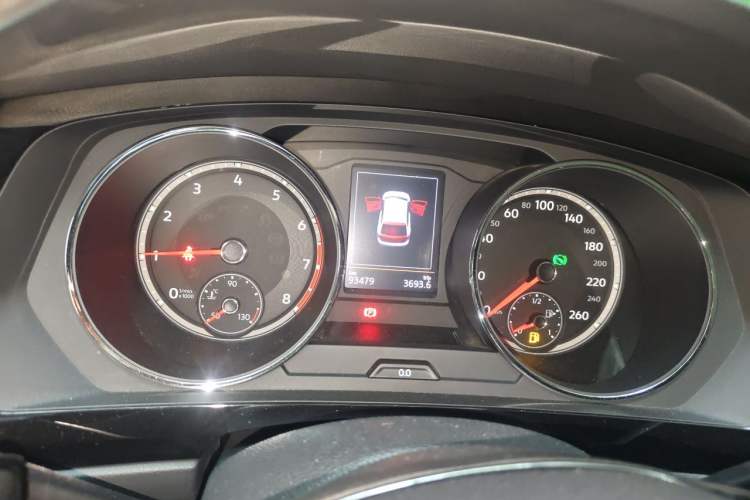 Used Volkswagen Tiguan L 2017 380TSI Automatic All-Wheel-Drive Luxury Edition Instrument Cluster