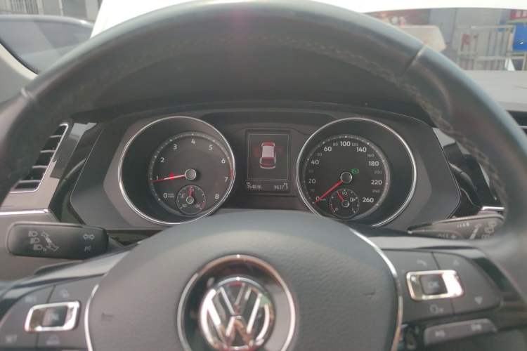 Used Volkswagen Tiguan L 2017 380TSI Automatic All-Wheel-Drive Luxury Edition Instrument Cluster