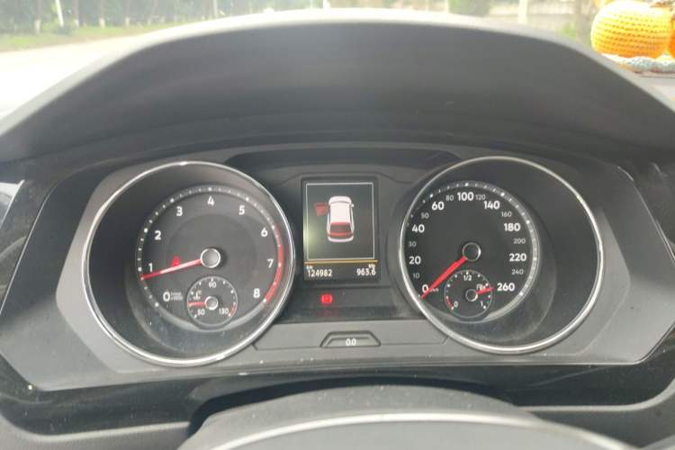 Used Volkswagen Tiguan L 2017 330TSI Automatic Two-Wheel Drive Luxury Edition Instrument Cluster