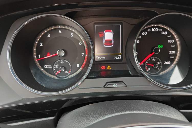 Used Volkswagen Tiguan L 2017 330TSI Automatic Two-Wheel Drive Comfort Edition Instrument Cluster
