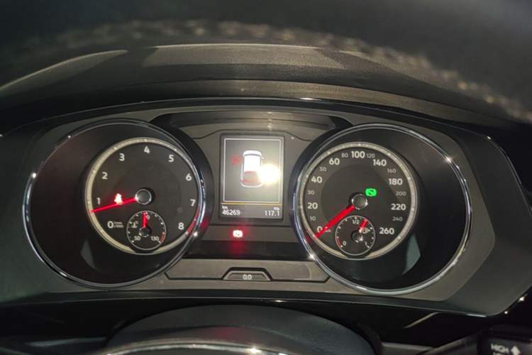 Used Volkswagen Tiguan L 2017 330TSI Automatic Two-Wheel Drive Flagship Edition Instrument Cluster