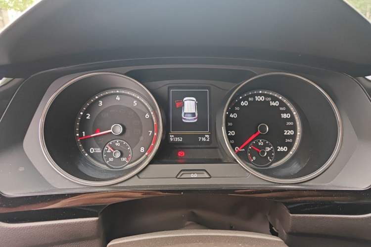 Used Volkswagen Tiguan L 2017 330TSI Automatic Two-Wheel Drive Luxury Edition Instrument Cluster