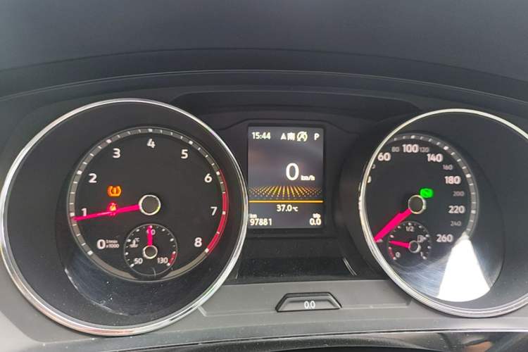 Used Volkswagen Tiguan L 2017 380TSI Automatic All-Wheel-Drive Luxury Edition Instrument Cluster