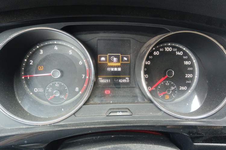 Used Volkswagen Tiguan L 2017 330TSI Automatic Two-Wheel Drive Flagship Edition Instrument Cluster
