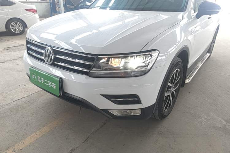 Used Volkswagen Tiguan L 2017 330TSI Automatic Two-Wheel Drive Luxury Edition Left Front Headlight