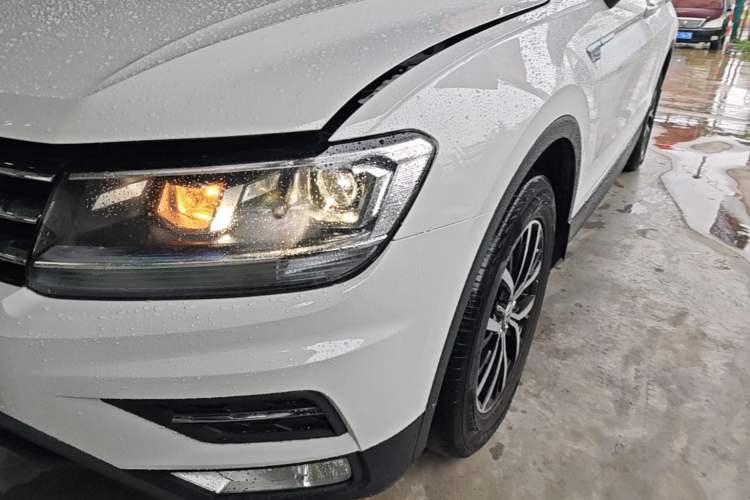 Used Volkswagen Tiguan L 2017 330TSI Automatic Two-Wheel Drive Comfort Edition Left Front Headlight