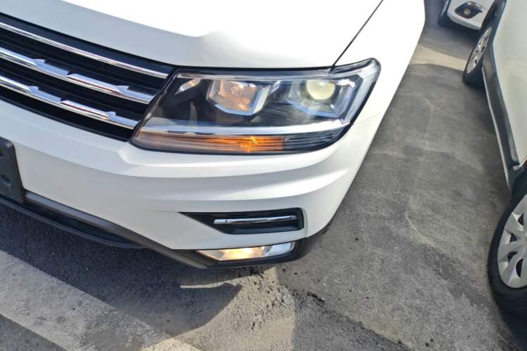 Used Volkswagen Tiguan L 2017 330TSI Automatic Two-Wheel Drive Luxury Edition Left Front Headlight