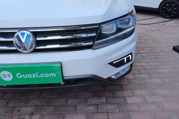 Used Volkswagen Tiguan L 2017 330TSI Automatic Two-Wheel Drive Luxury Edition Left Front Headlight