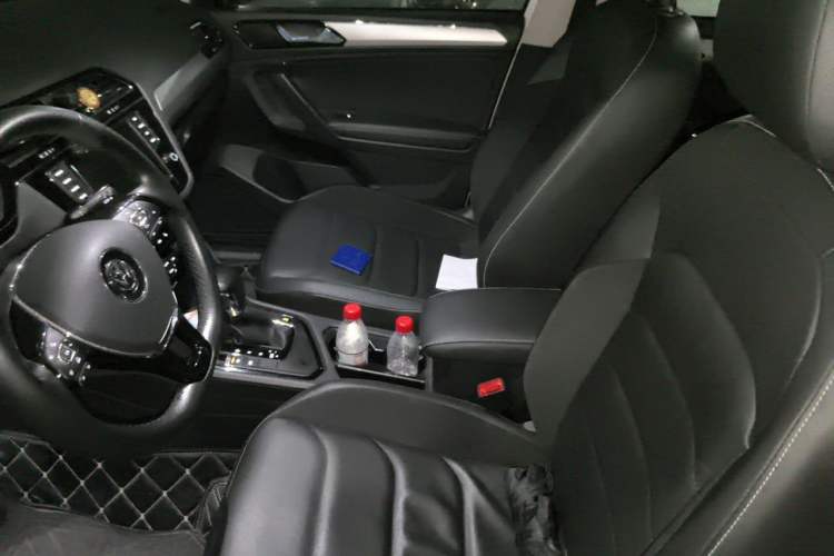 Used Volkswagen Tiguan L 2017 330TSI Automatic Two-Wheel Drive Luxury Edition Left Front Seat