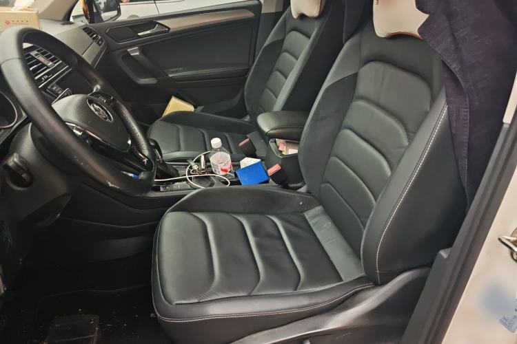Used Volkswagen Tiguan L 2017 330TSI Automatic Two-Wheel Drive Comfort Edition Left Front Seat