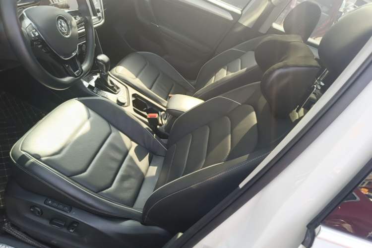 Used Volkswagen Tiguan L 2017 380TSI Automatic All-Wheel Drive Supreme Flagship Edition Left Front Seat