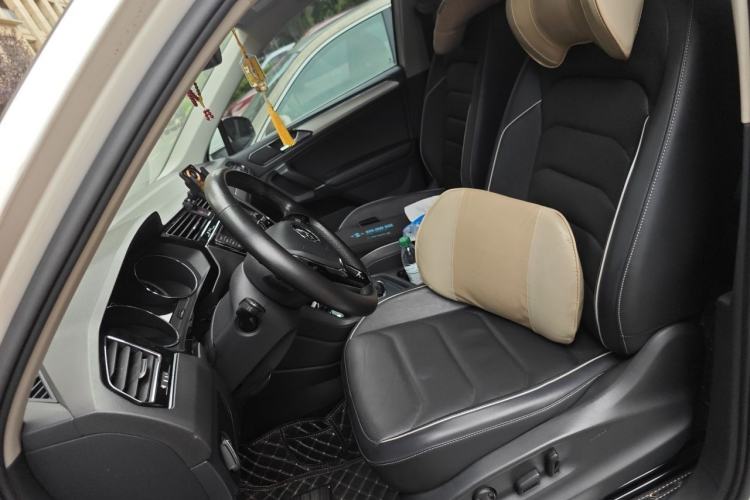 Used Volkswagen Tiguan L 2017 330TSI Automatic Two-Wheel Drive Flagship Edition Left Front Seat