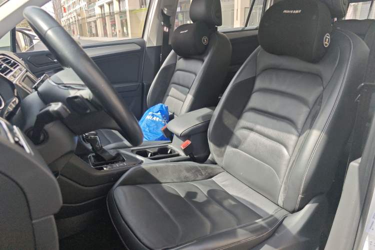 Used Volkswagen Tiguan L 2017 380TSI Automatic All-Wheel-Drive Flagship Edition Left Front Seat