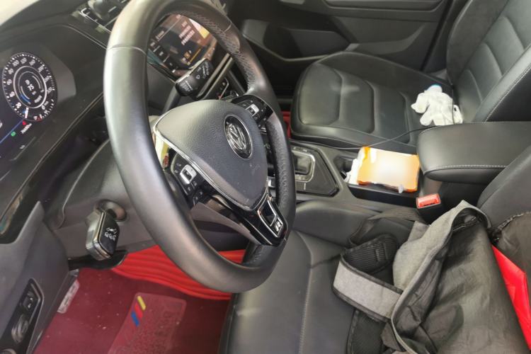 Used Volkswagen Tiguan L 2017 330TSI Automatic Two-Wheel Drive Flagship Edition Left Front Seat
