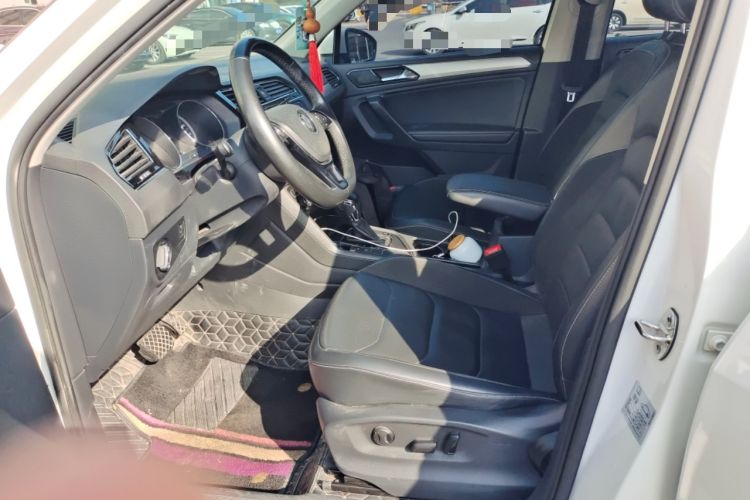 Used Volkswagen Tiguan L 2017 330TSI Automatic Two-Wheel Drive Comfort Edition Left Front Seat