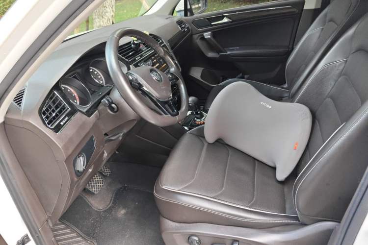 Used Volkswagen Tiguan L 2017 330TSI Automatic Two-Wheel Drive Flagship Edition Left Front Seat