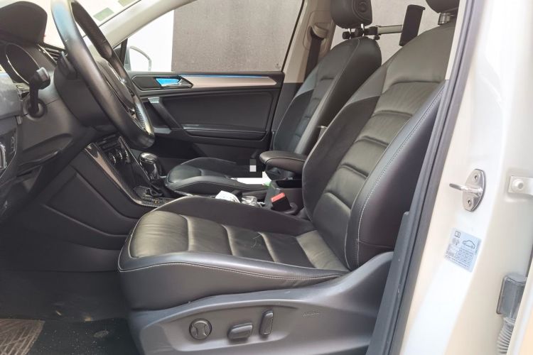 Used Volkswagen Tiguan L 2017 330TSI Automatic Two-Wheel Drive Luxury Edition Left Front Seat