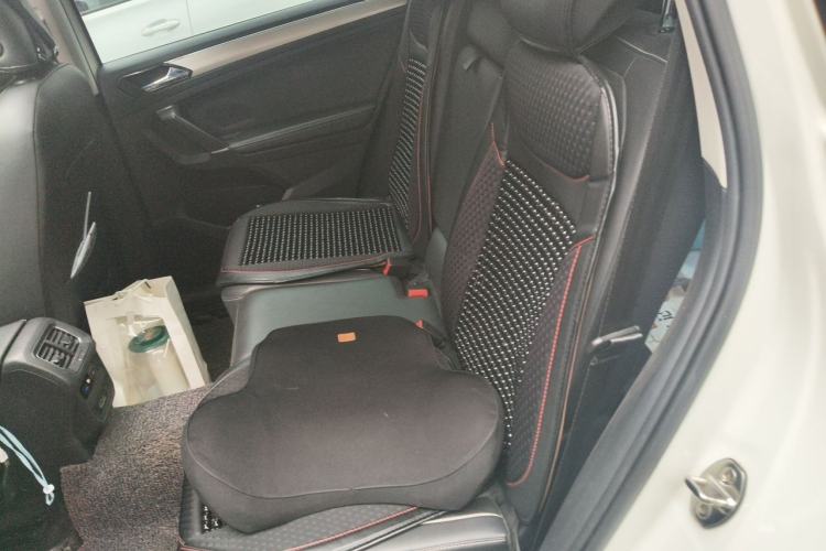 Used Volkswagen Tiguan L 2017 330TSI Automatic Two-Wheel Drive Flagship Edition Left Rear Seat