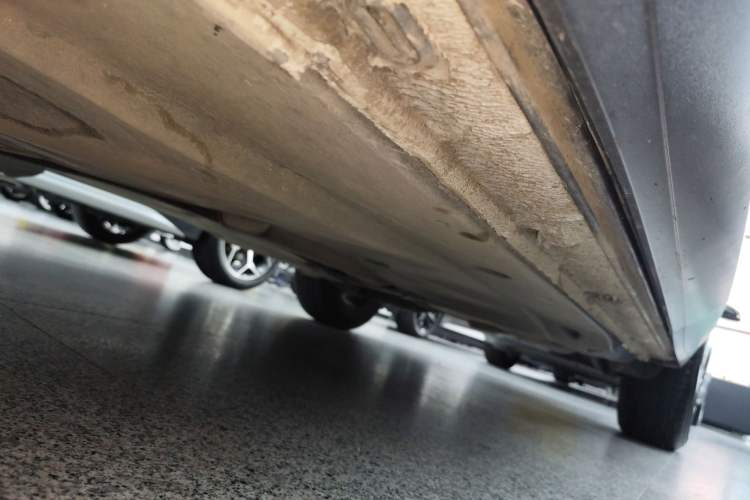 Used Volkswagen Tiguan L 2017 330TSI Automatic Two-Wheel Drive Comfort Edition Left Side Sill