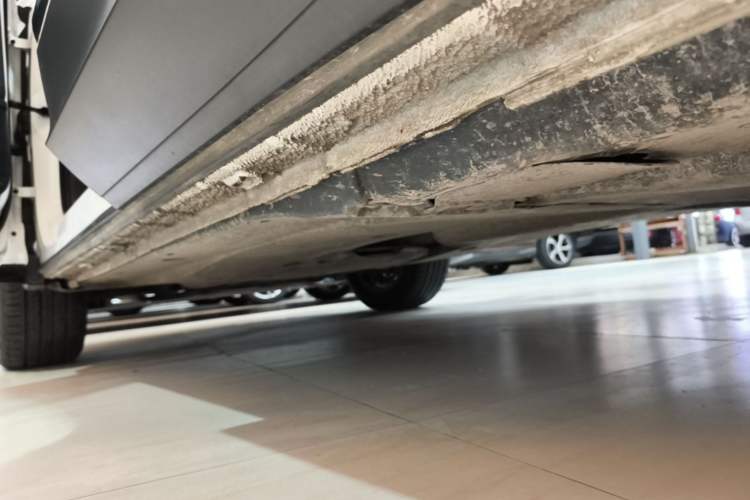 Used Volkswagen Tiguan L 2017 330TSI Automatic Two-Wheel Drive Flagship Edition Left Side Sill