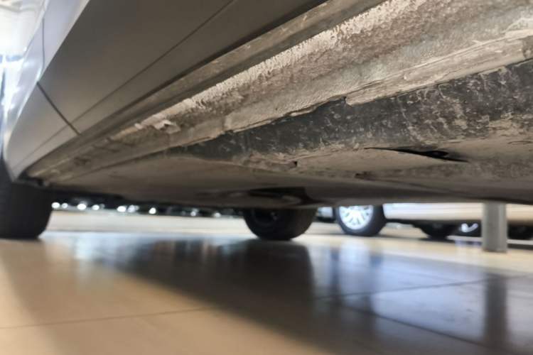Used Volkswagen Tiguan L 2017 330TSI Automatic Two-Wheel Drive Flagship Edition Left Side Sill
