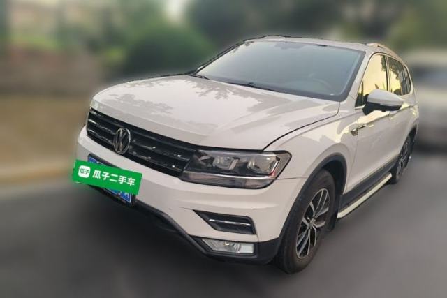 Used Volkswagen Tiguan L 2017 330TSI Automatic Two-Wheel Drive Luxury Edition