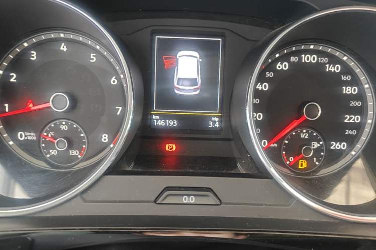 Used Volkswagen Tiguan L 2017 330TSI Automatic Two-Wheel Drive Luxury Edition Odometer Close Up