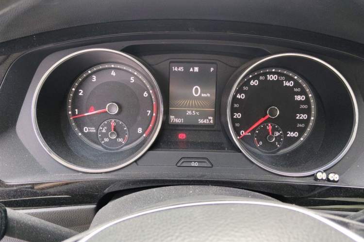 Used Volkswagen Tiguan L 2017 380TSI Automatic All-Wheel-Drive Luxury Edition Odometer Close Up
