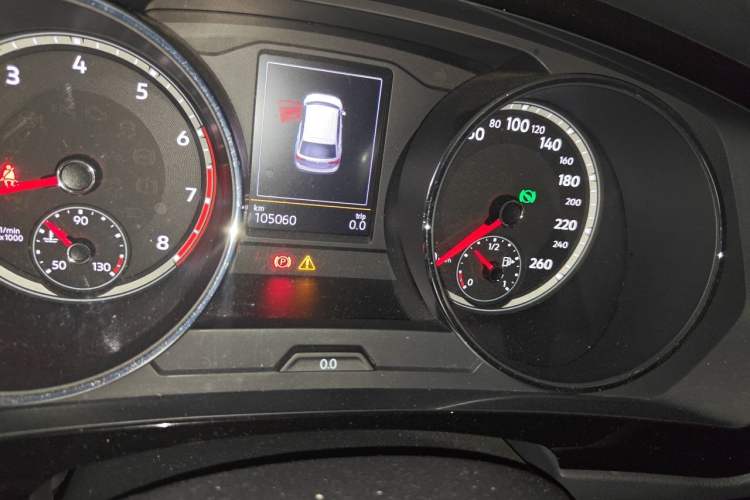 Used Volkswagen Tiguan L 2017 380TSI Automatic All-Wheel-Drive Luxury Edition Odometer Close Up