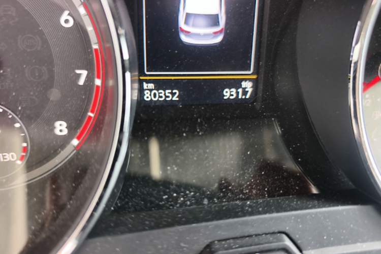 Used Volkswagen Tiguan L 2017 380TSI Automatic All-Wheel-Drive Luxury Edition Odometer Close Up