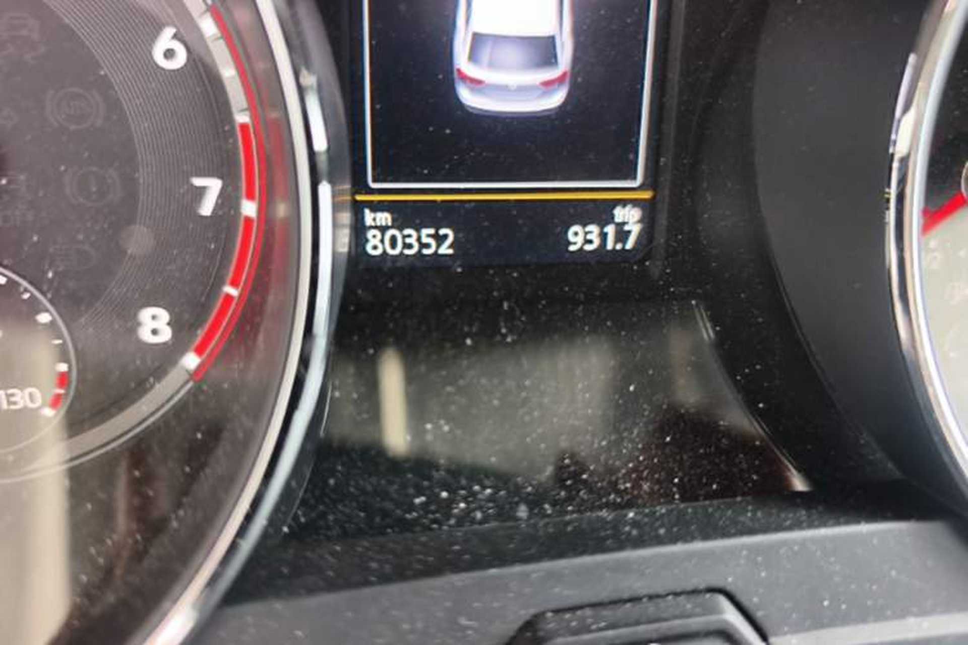 Used Volkswagen Tiguan L 2017 380TSI Automatic All-Wheel-Drive Luxury Edition Odometer Close Up