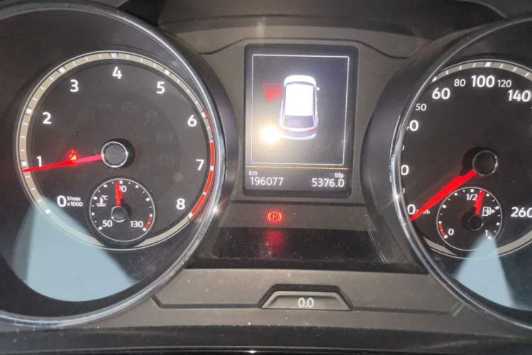 Used Volkswagen Tiguan L 2017 330TSI Automatic Two-Wheel Drive Luxury Edition Odometer Close Up