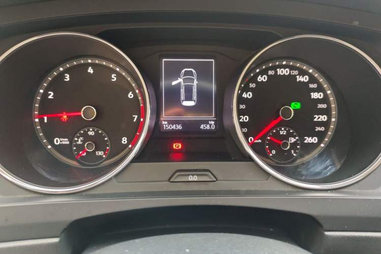 Used Volkswagen Tiguan L 2017 330TSI Automatic Two-Wheel Drive Luxury Edition Odometer Close Up