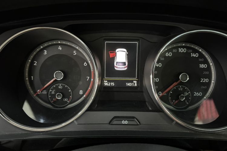 Used Volkswagen Tiguan L 2017 330TSI Automatic Two-Wheel Drive Flagship Edition Odometer Close Up