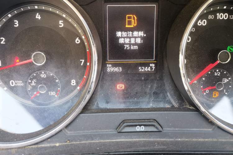 Used Volkswagen Tiguan L 2017 330TSI Automatic Two-Wheel Drive Comfort Edition Odometer Close Up