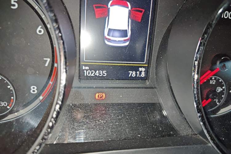 Used Volkswagen Tiguan L 2017 330TSI Automatic Two-Wheel Drive Flagship Edition Odometer Close Up