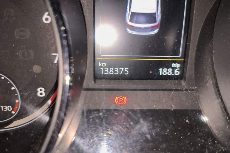 Used Volkswagen Tiguan L 2017 330TSI Automatic Two-Wheel Drive Comfort Edition Odometer Close Up