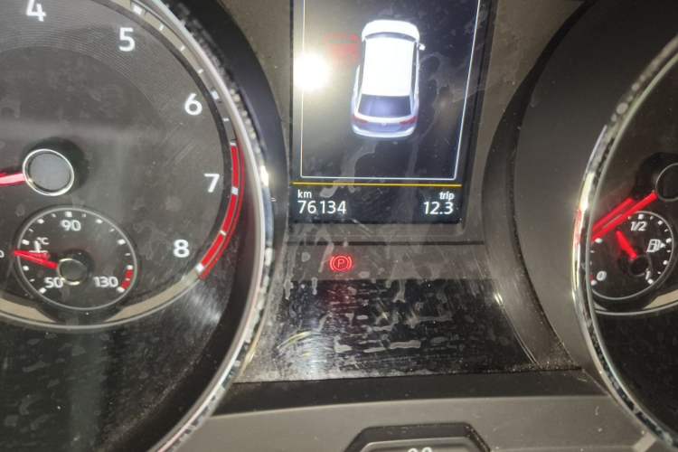 Used Volkswagen Tiguan L 2017 380TSI Automatic All-Wheel-Drive Flagship Edition Odometer Close Up