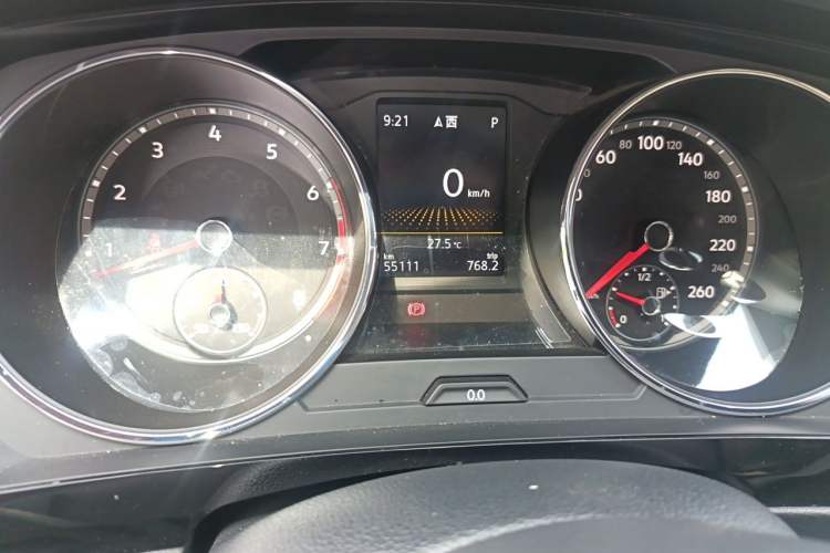 Used Volkswagen Tiguan L 2017 330TSI Automatic Two-Wheel Drive Luxury Edition Odometer Close Up