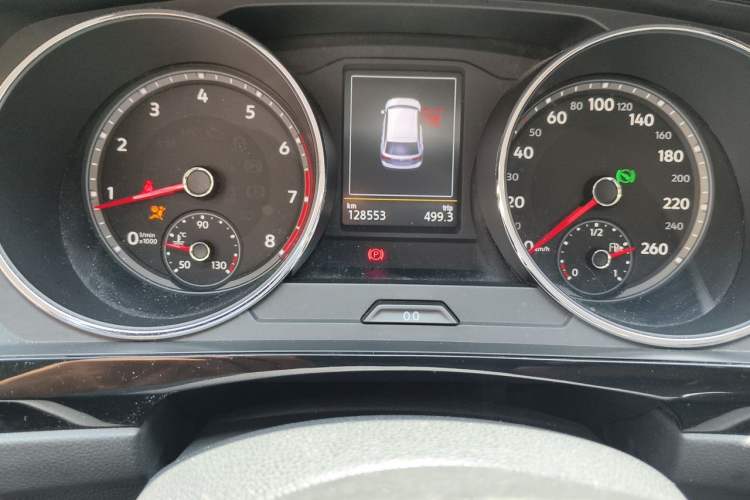 Used Volkswagen Tiguan L 2017 330TSI Automatic Two-Wheel Drive Luxury Edition Odometer Close Up