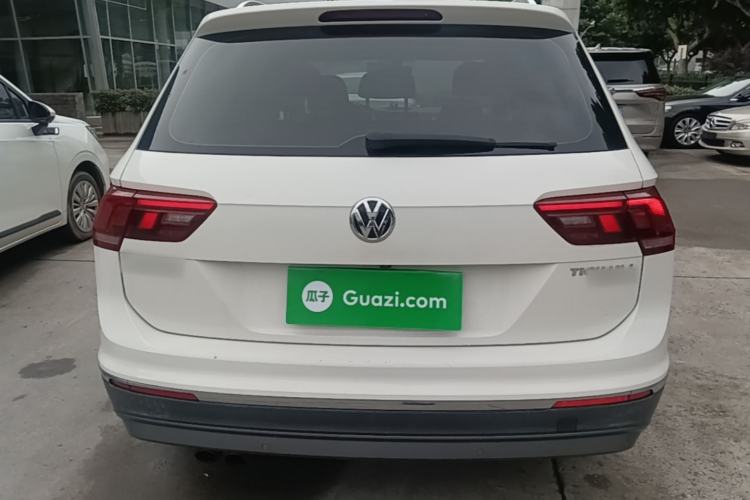 Used Volkswagen Tiguan L 2017 330TSI Automatic Two-Wheel Drive Luxury Edition Rear